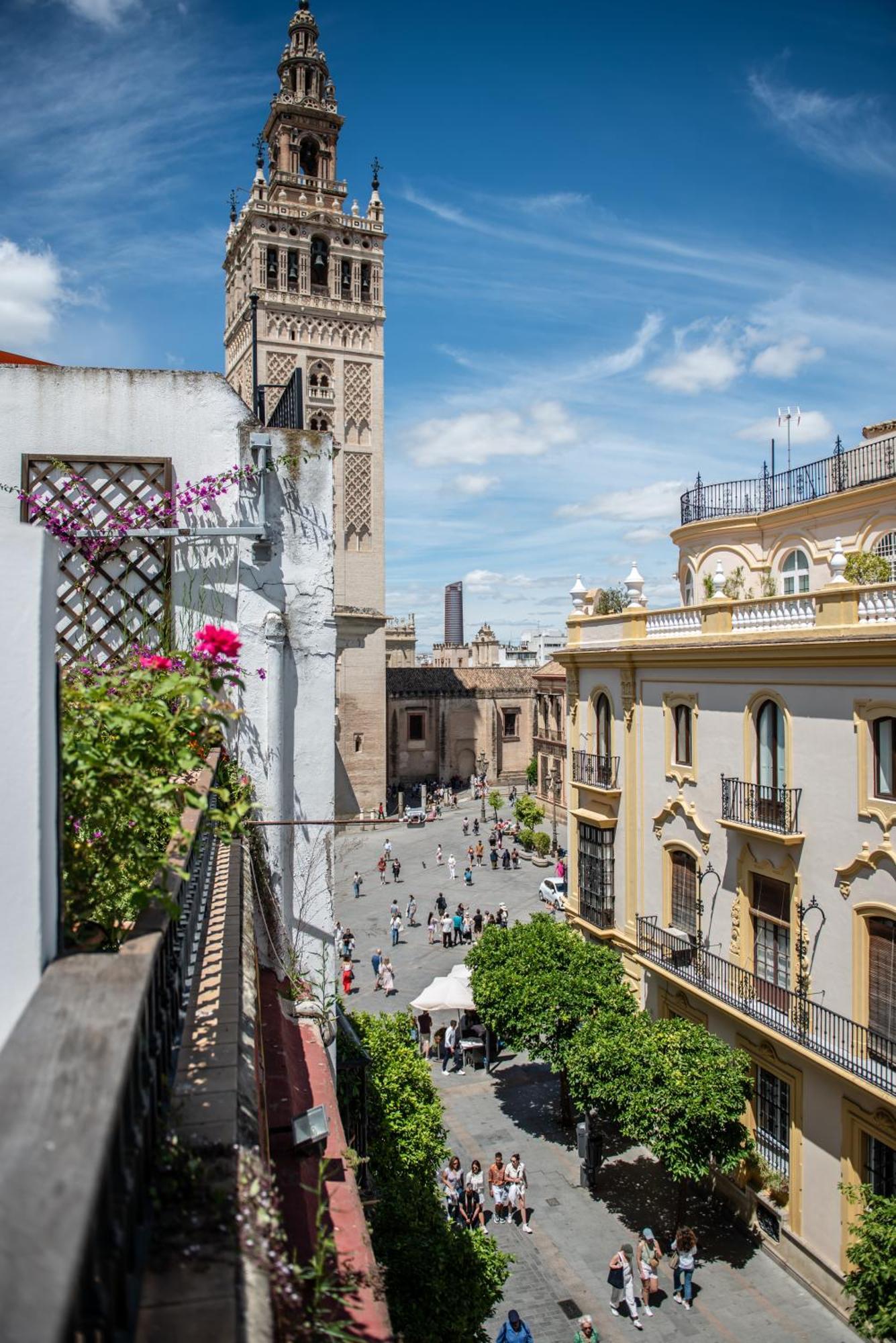 Appartamento Duplex Luxury Giralda With Terrace Siviglia Esterno foto